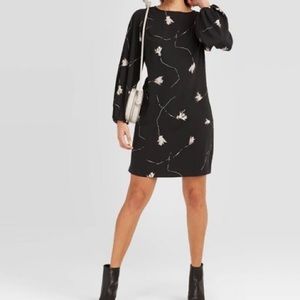 FlORAL SILKY SHIFT DRESS